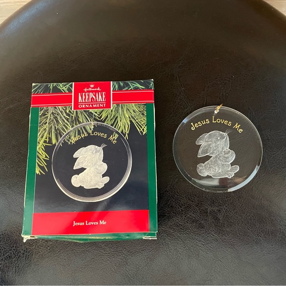 Hallmark Keepsake Ornament 1990 Jesus Loves Me Clear Acrylic - Picture 5 of 6